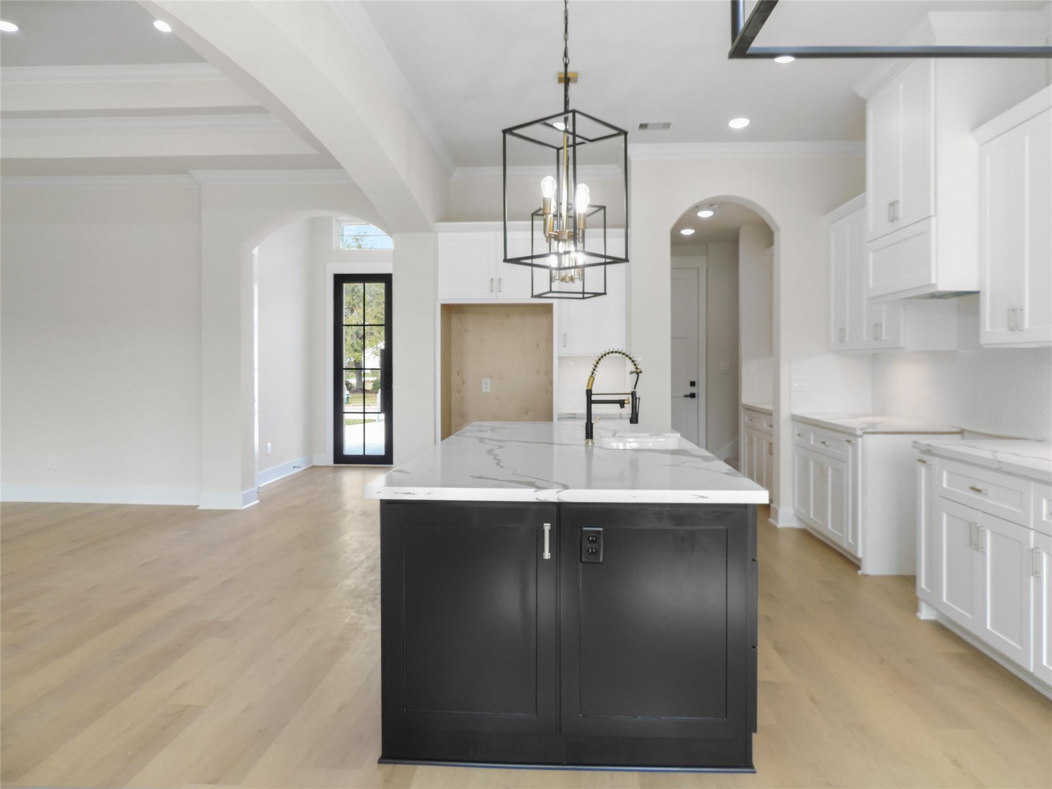 Image 4: Other pictures of a kitchen island Built by texas