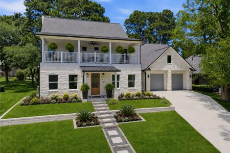 240 Sarasota Circle S