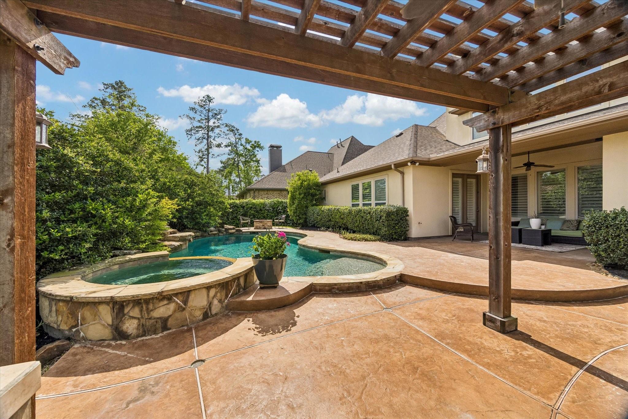 Image 3: This isn't just a backyard&mdash;it's where summer memor
