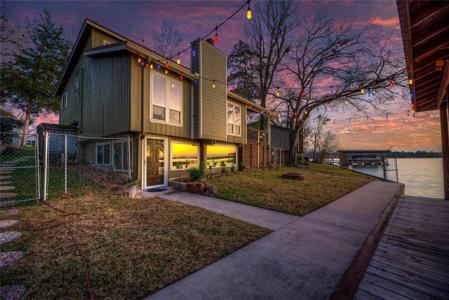 162 Ferncrest