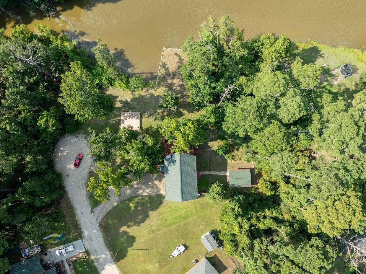 Image 2: Areal view of home