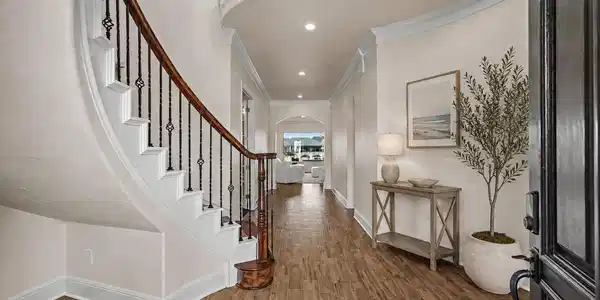 Image 3: Inviting formal entry way will WOW you!