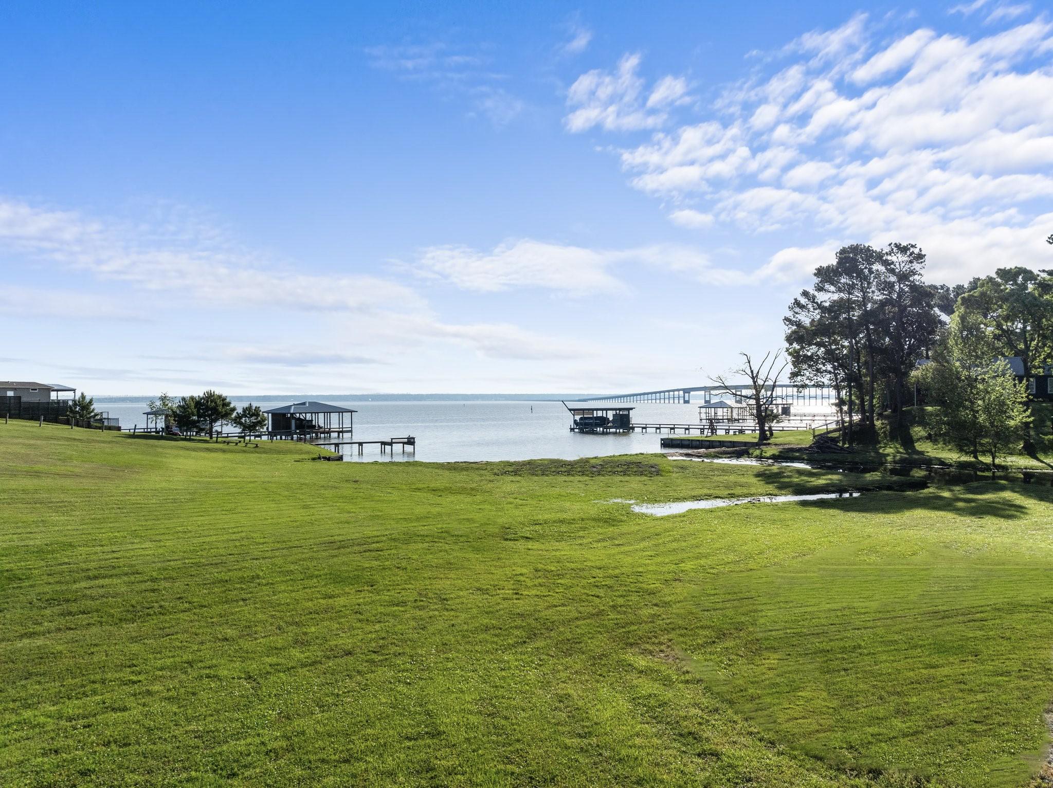 Image 3: Beautiful lot just waiting for you to make it your