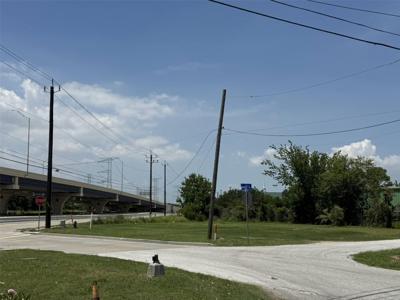 1400 Bayport Boulevard
