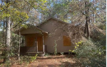 384 Sandy Lane