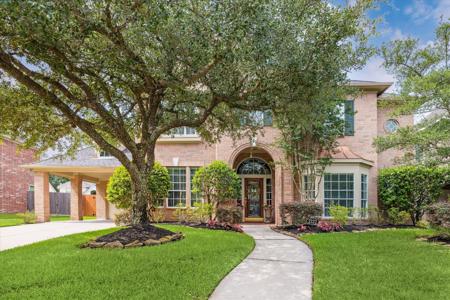 2122 Misty River Trail