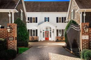 3 East Shore Drive