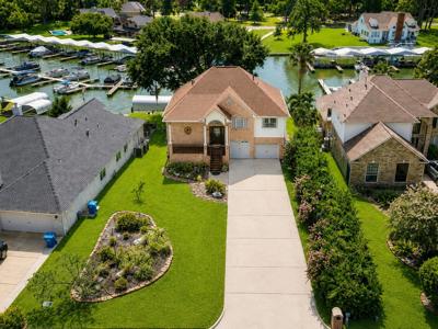 12498 Lake Vista Drive