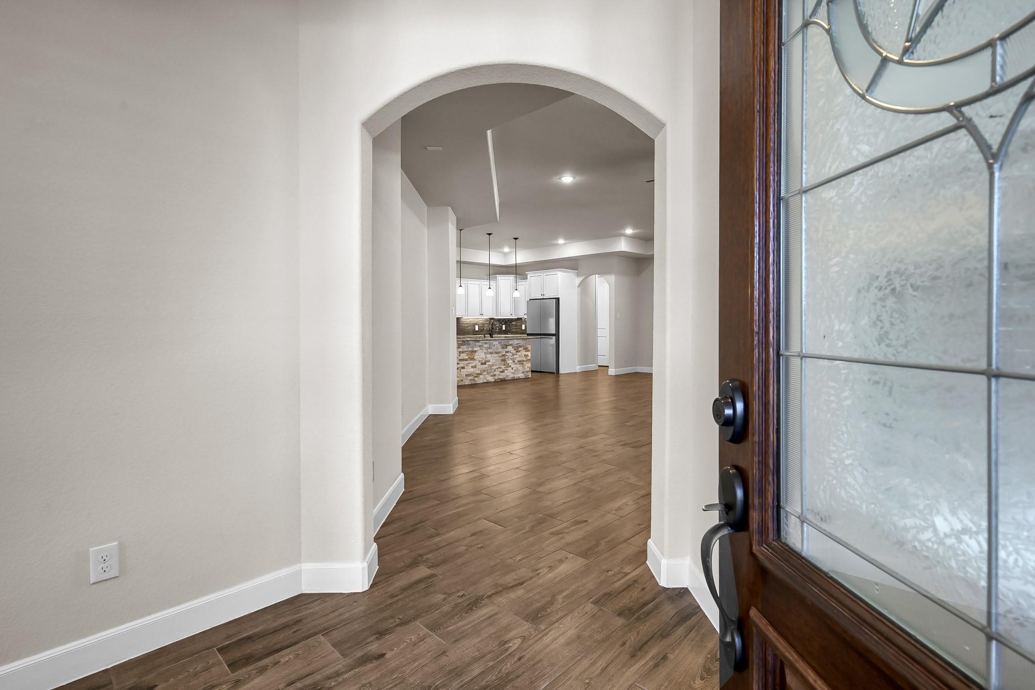 Image 4: Entry