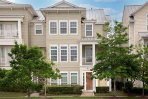 190 W Breezy Way