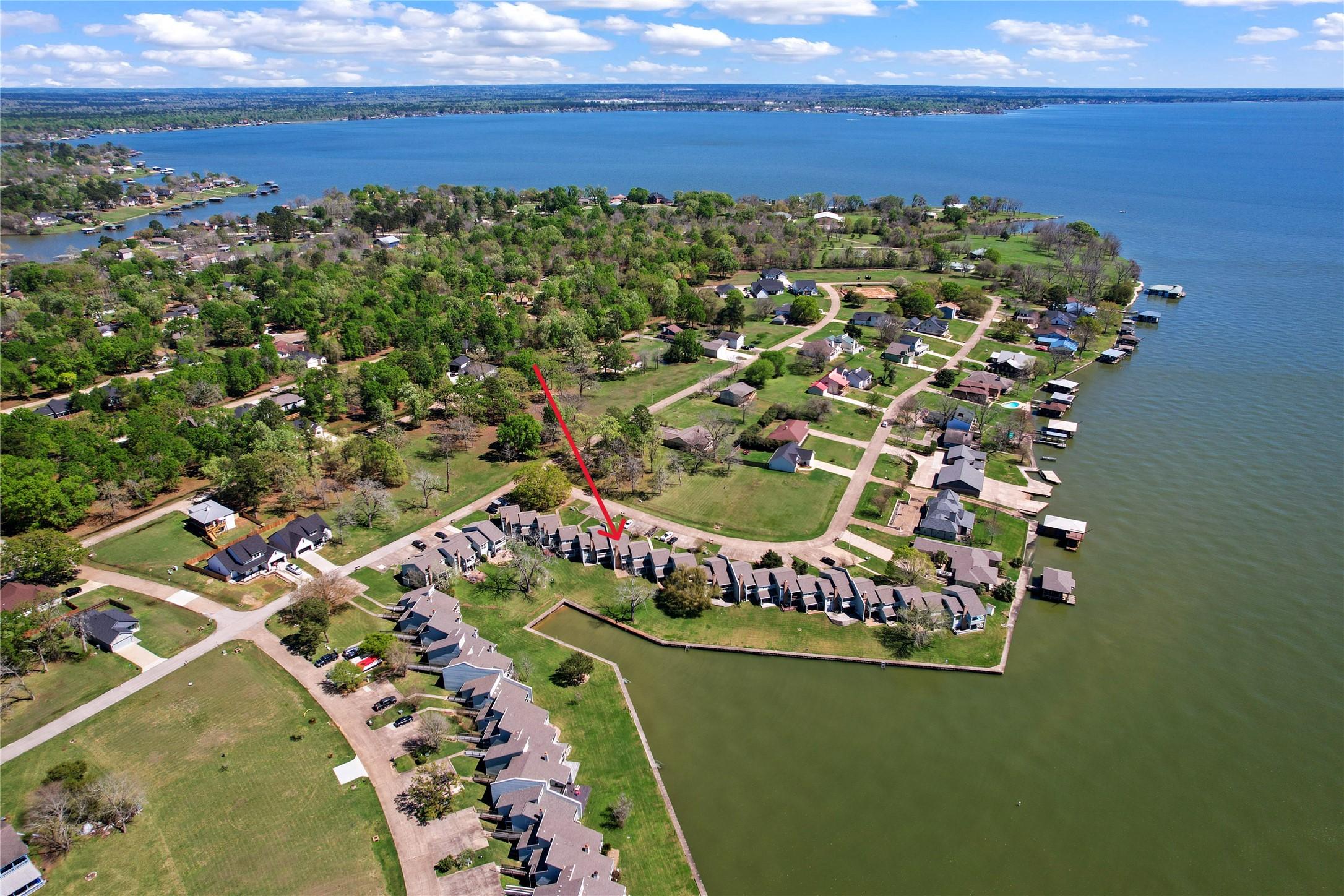 Image 1: Welcome to your waterfront paradise!