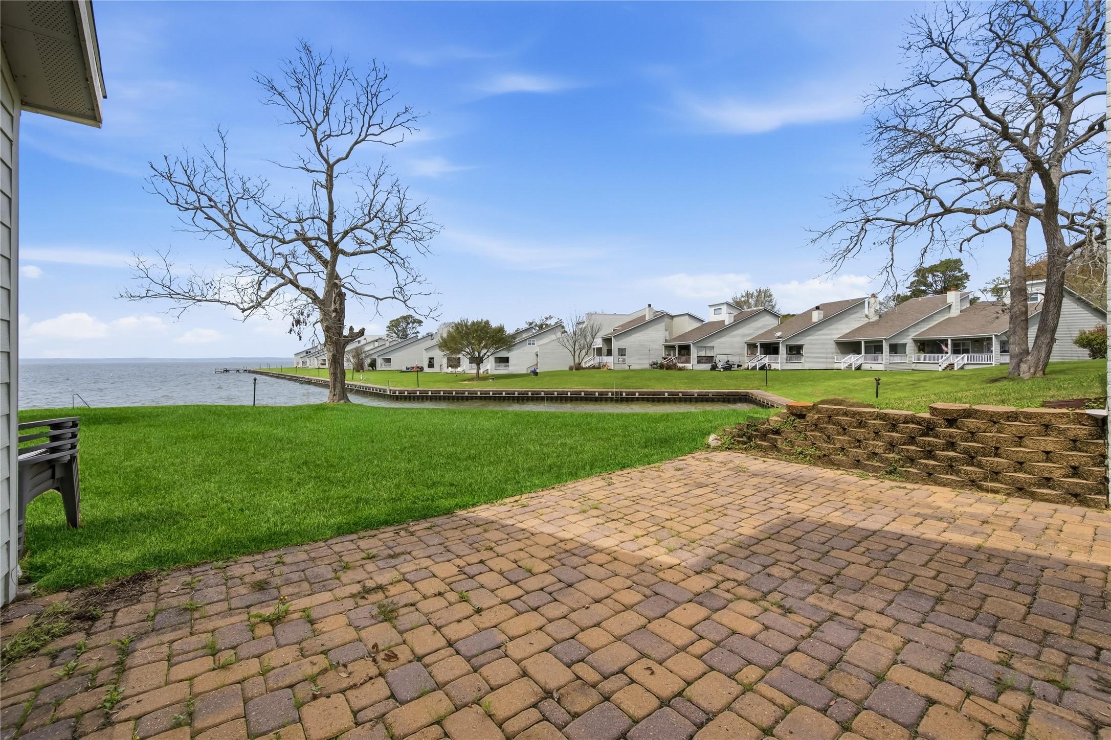 Image 3: Amazing views from your back deck!