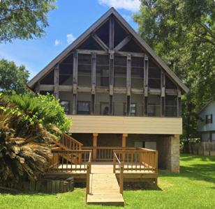 199 Lake Drive