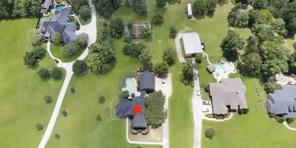 Image 3: A bird's eye view of the property.