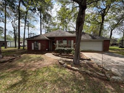 3115 Lake Breeze Lane