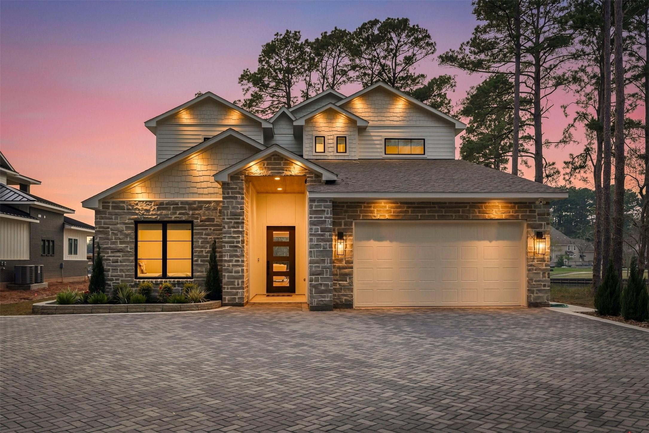 Image 3: 1.5+ Acre Wooded Waterfront