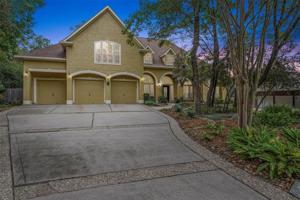 27 Atrium Woods Court
