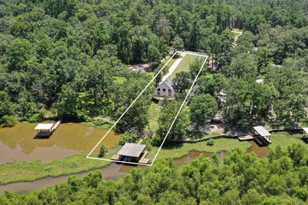170 Shoreline Drive