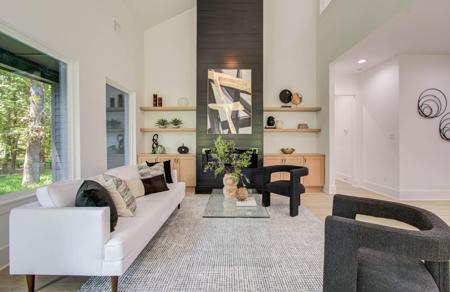 1802 Rollingwood Drive