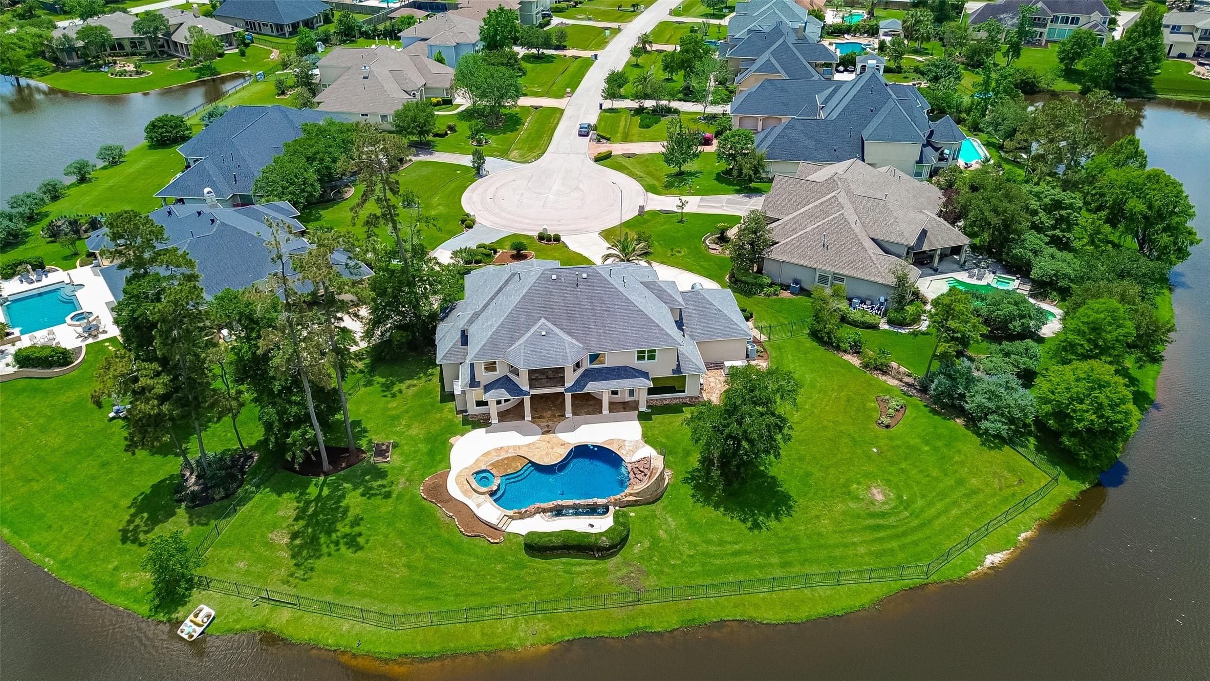 Image 3: Welcome to this beautifully custom-built home at t
