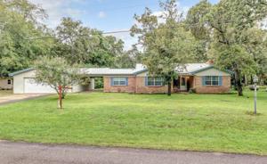 105 Golfview Drive