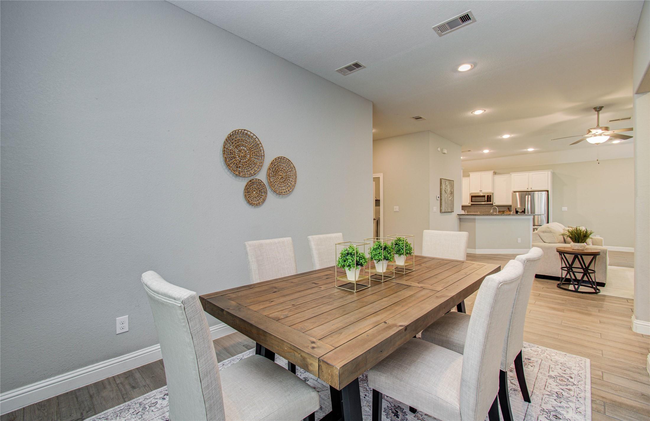Image 4: Formal Dining Room
