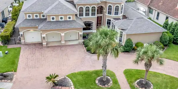 3006 S Island Drive