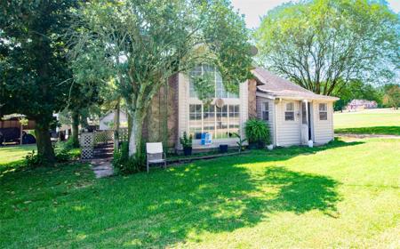 190 Lakeview Drive Loop