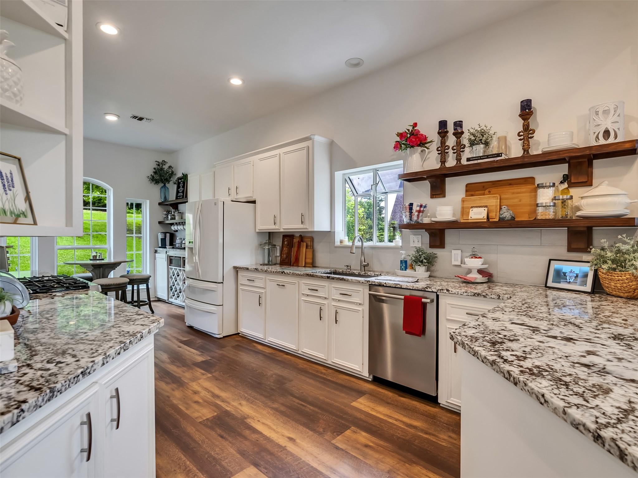 Image 1: Dream kitchen will satisfy the pickiest of chefs.