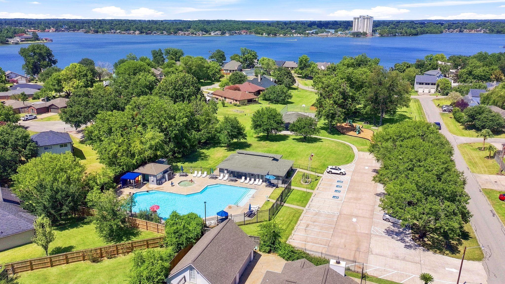 Image 2: Welcome to Lake Life Conroe Style