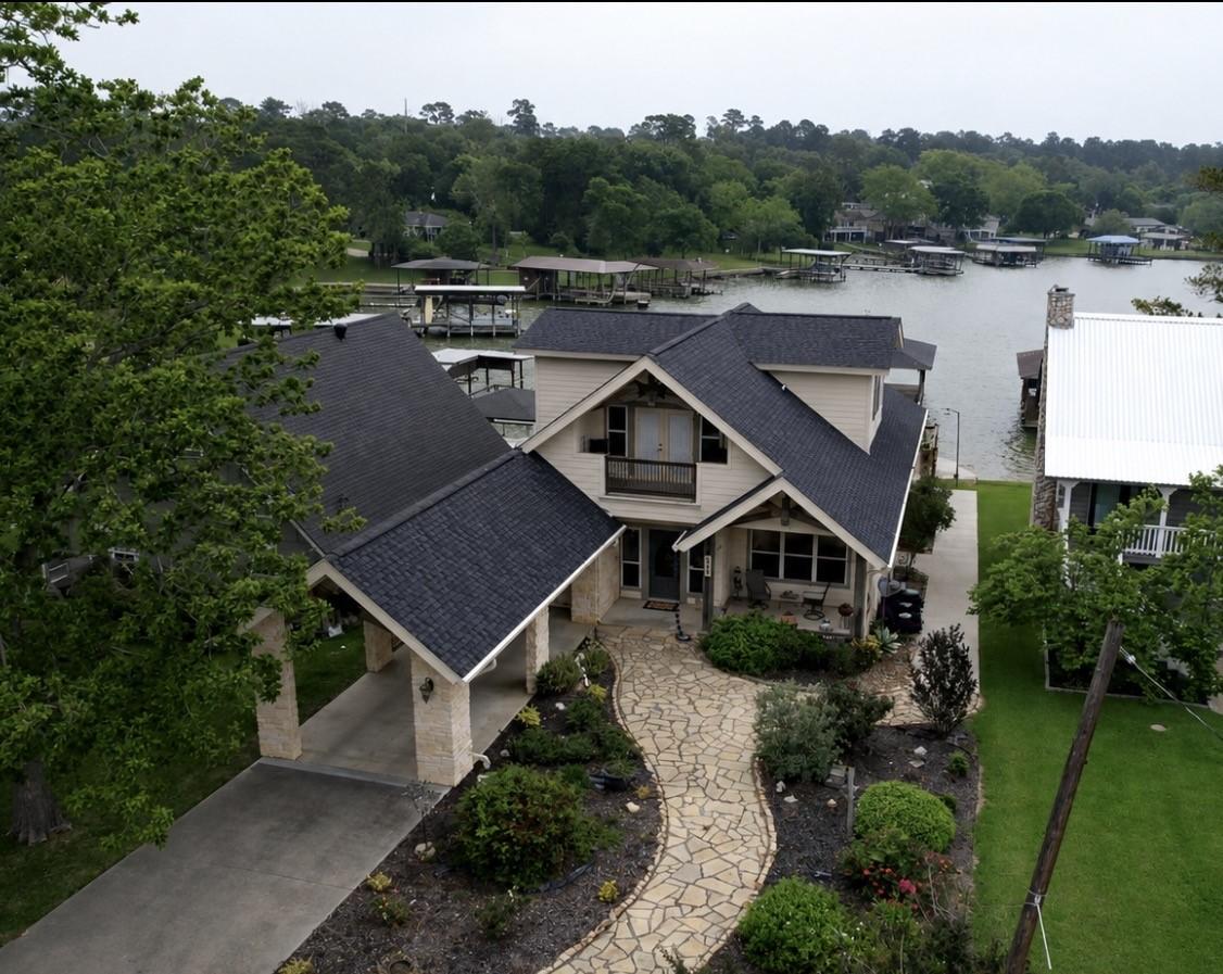 Image 1: Welcome to 507 W Lake Shore. A beautiful custom wa