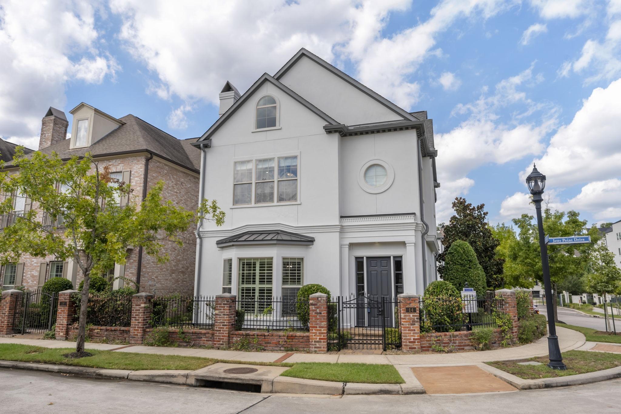 Image 1: Fresh cosmetic updates! Exceptional corner lot in