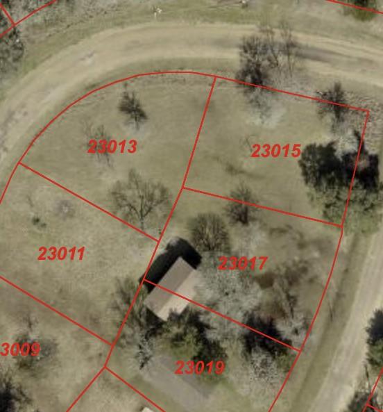 Image 4: This deal is for BOTH lots 23013 and 23015!