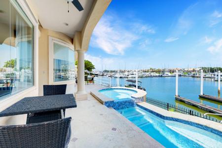 305 Harborside Circle