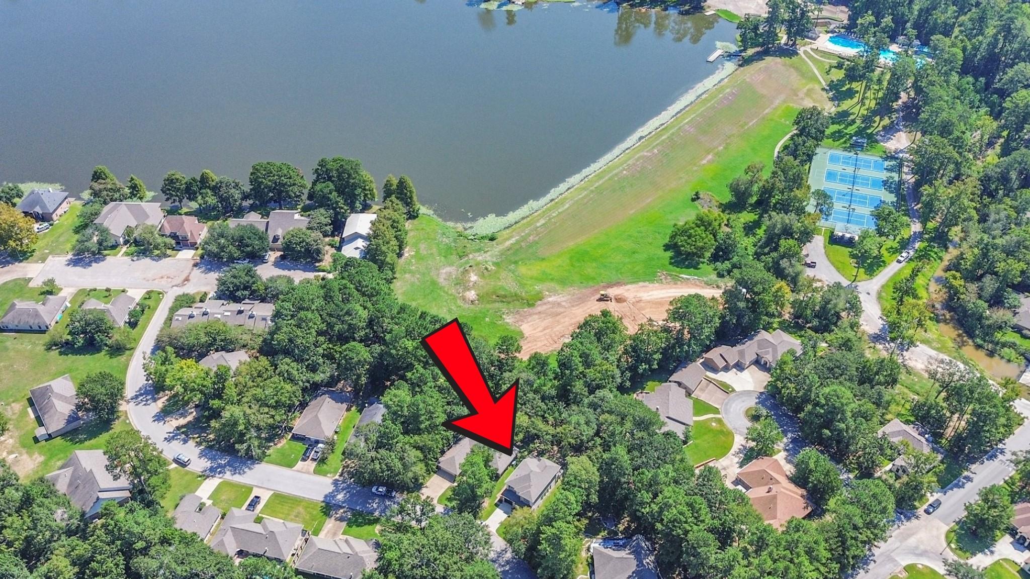 Image 2: Waterview lot in close proximity to recreational f