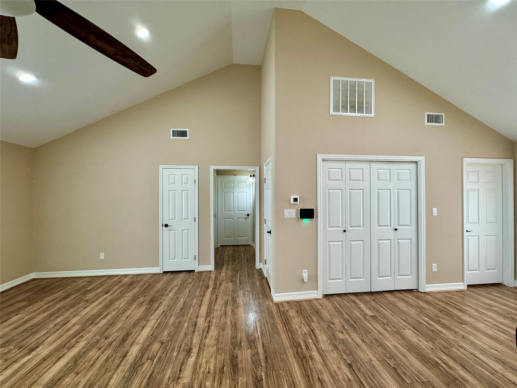 Image 4: If you think this is pretty, you should see the ot