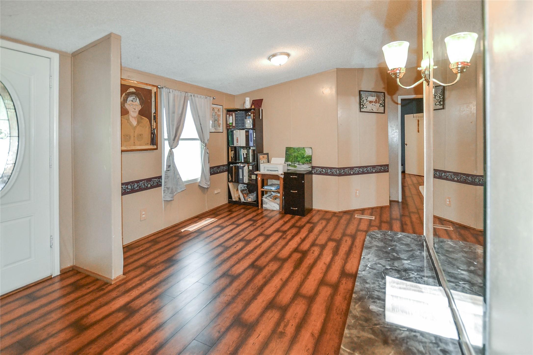 Image 3: Front door/ entry way