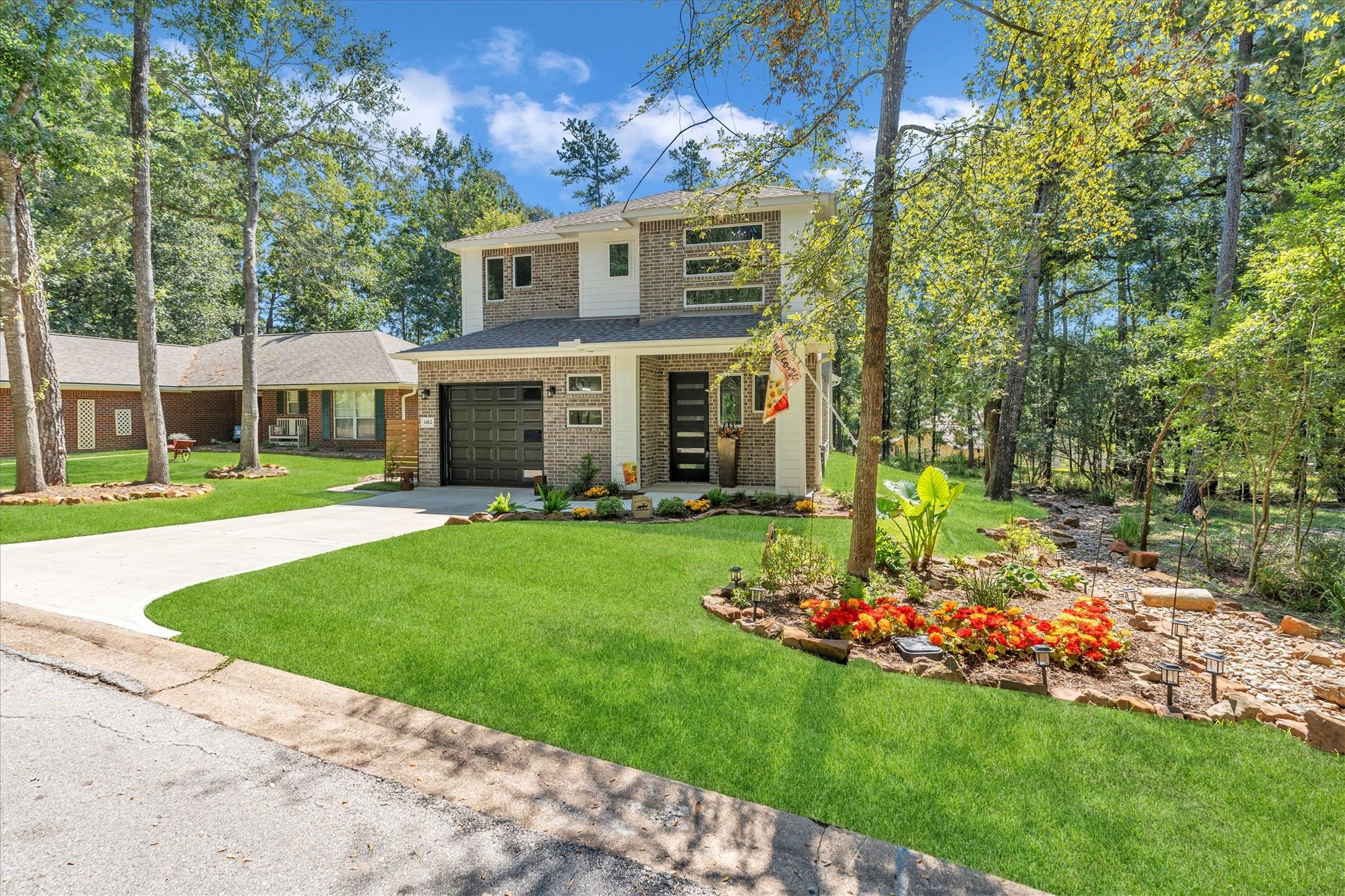 Image 3: Beautifully maintained yard with great curb appeal