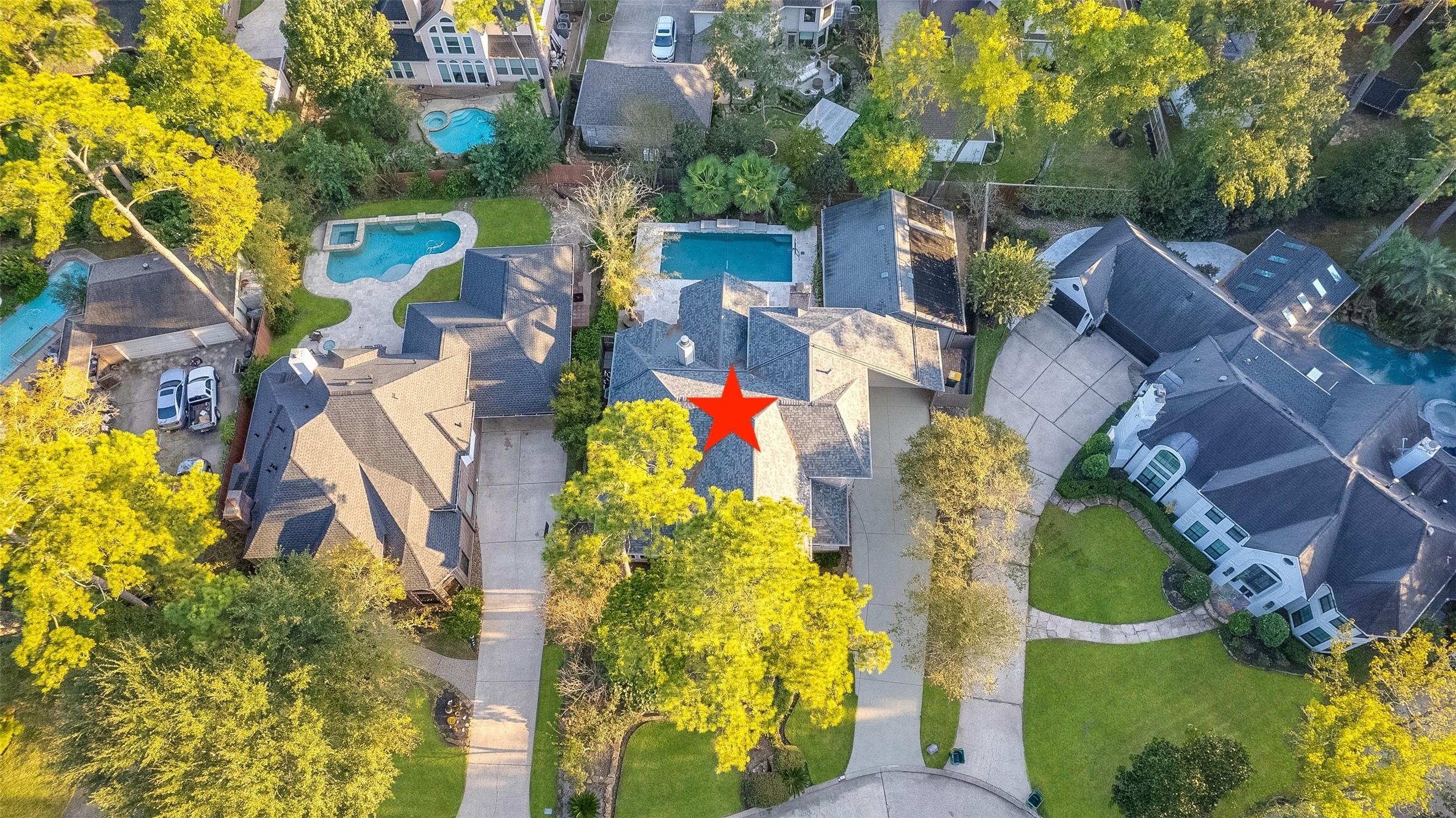 Image 3: You'll see in next photos GREAT privacy in the bac