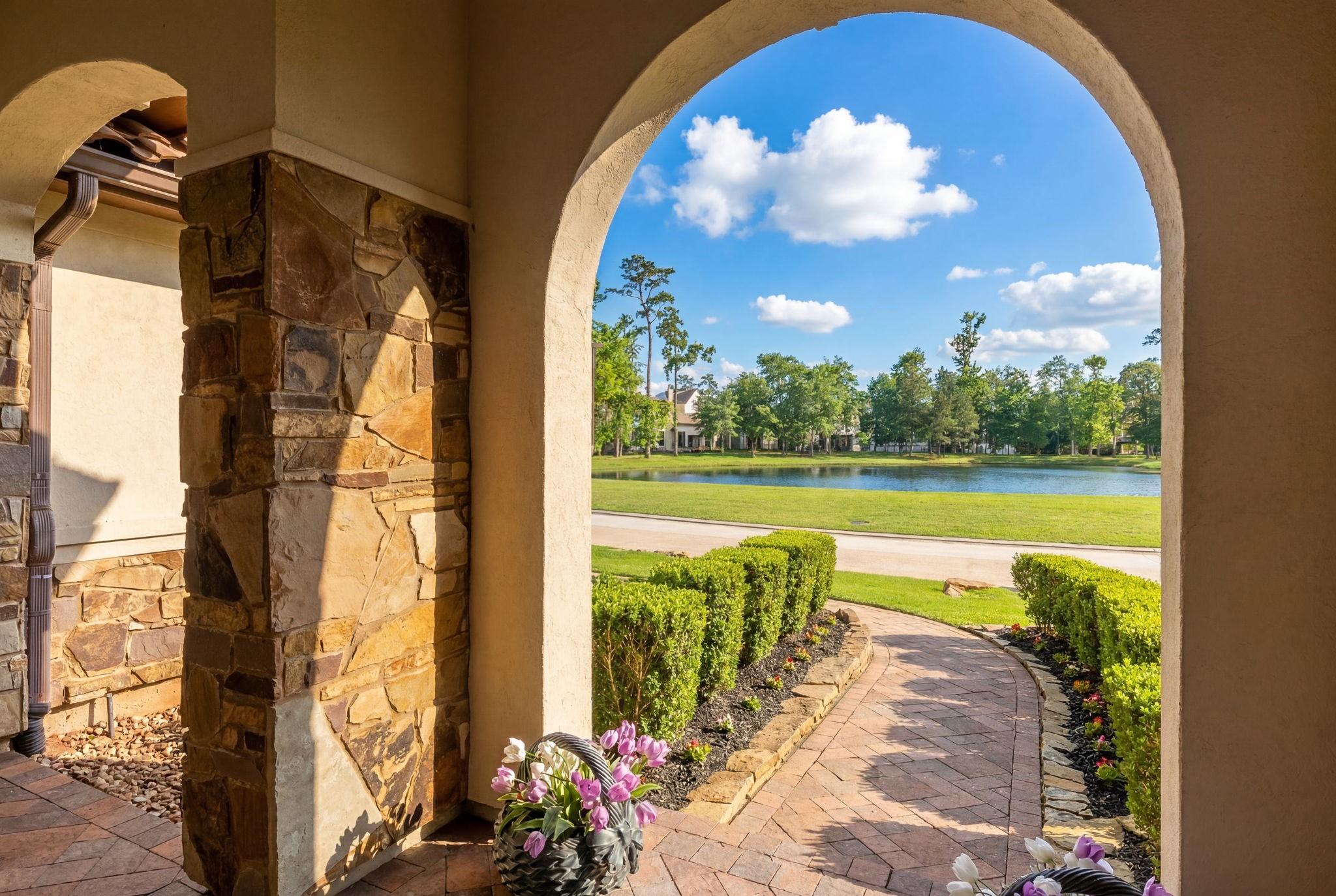 Image 3: Custom Aldo Novi home takes in relaxing views of o