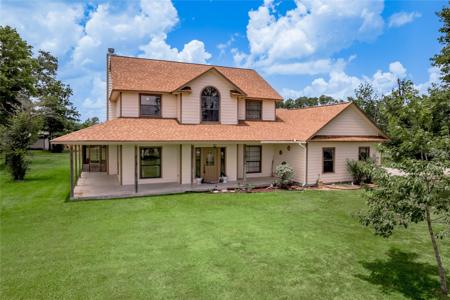 330 Emerald Lane