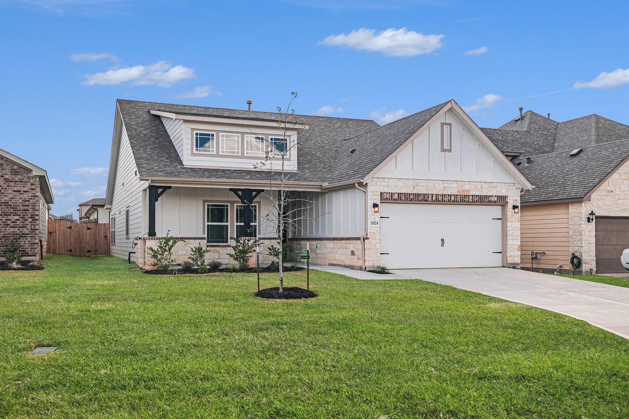 Image 2: READY NOW! Gorgeous NEW 1 Story Home featuring 4 b