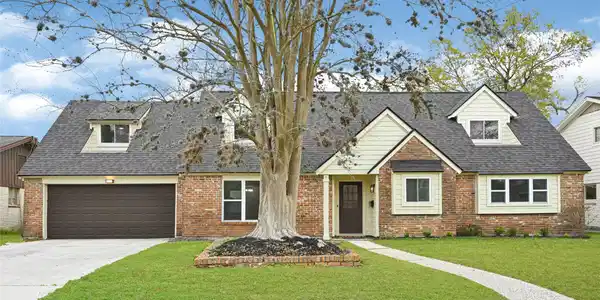 435 Bayou View Drive