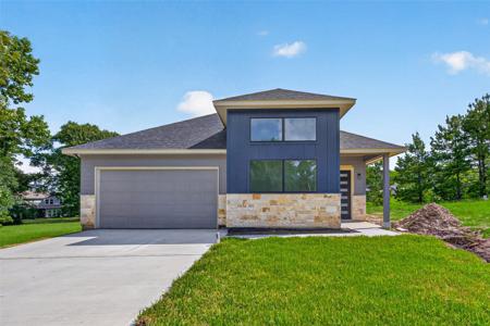 13 Silver Lakes Drive