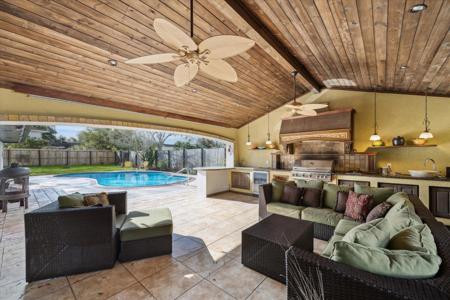 18618 Point Lookout Drive