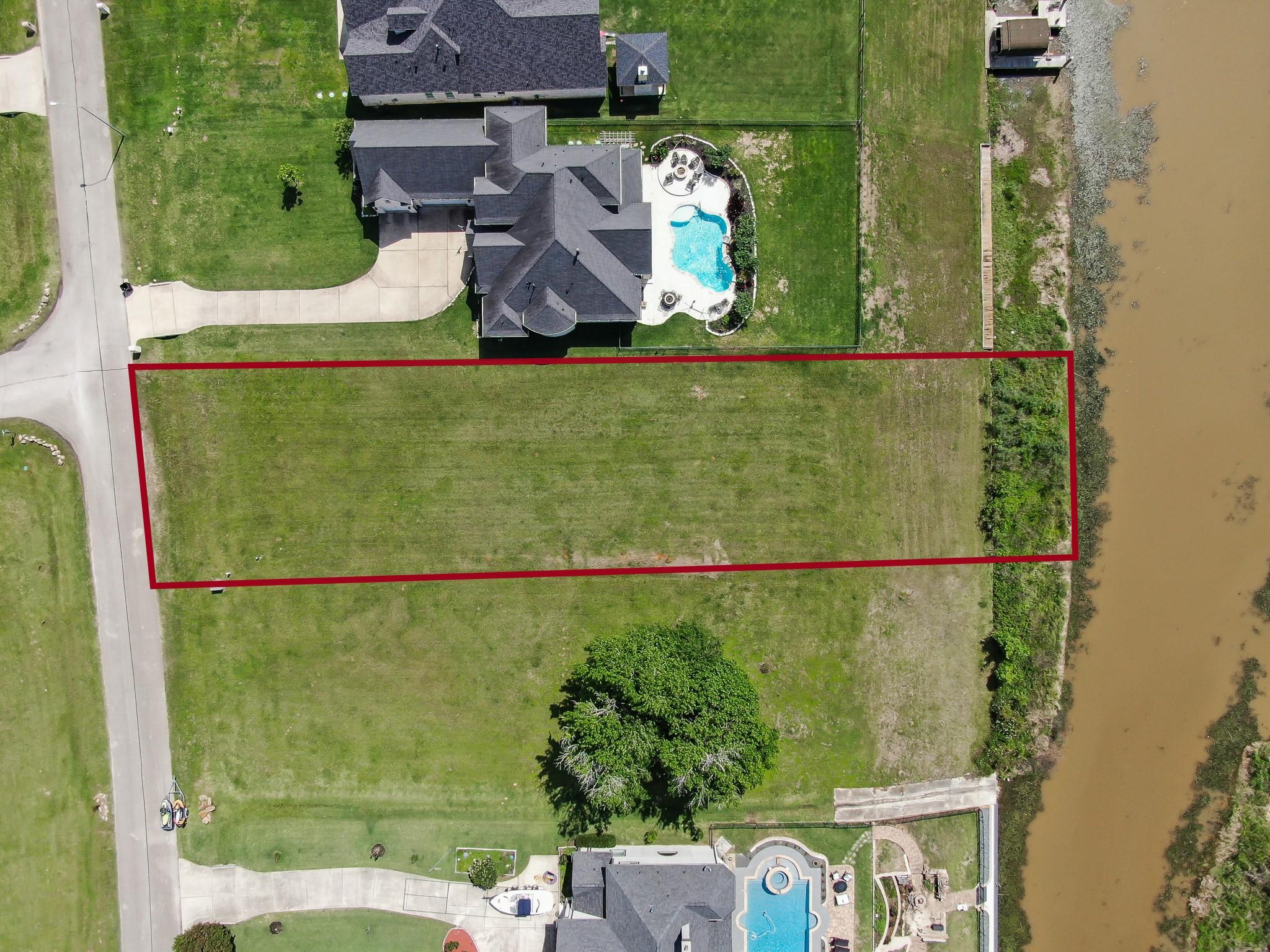 Image 3: A half-acre homesite with a clean slate to build