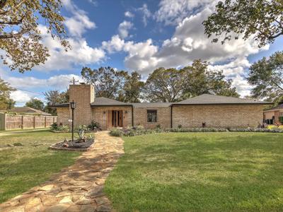 1426 Antigua Lane
