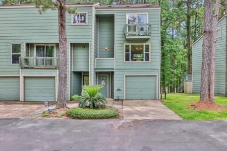142 Villa Way