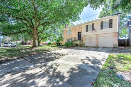 8610 Timber View Drive