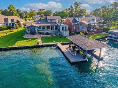 1034 Lake View Drive